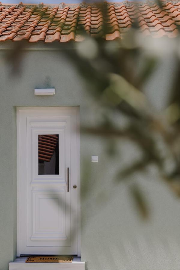 The Olive House Appartement Néa Péramos Buitenkant foto